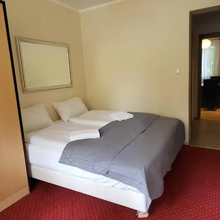 מלון דירות 300 Mil 4*