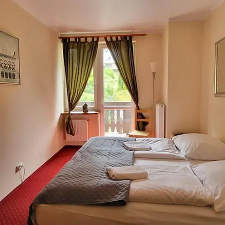 מלון דירות 300 Mil שצ'קלארסקה פוראובה